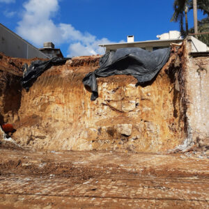 Muro - Bairro Itacorubi - 2